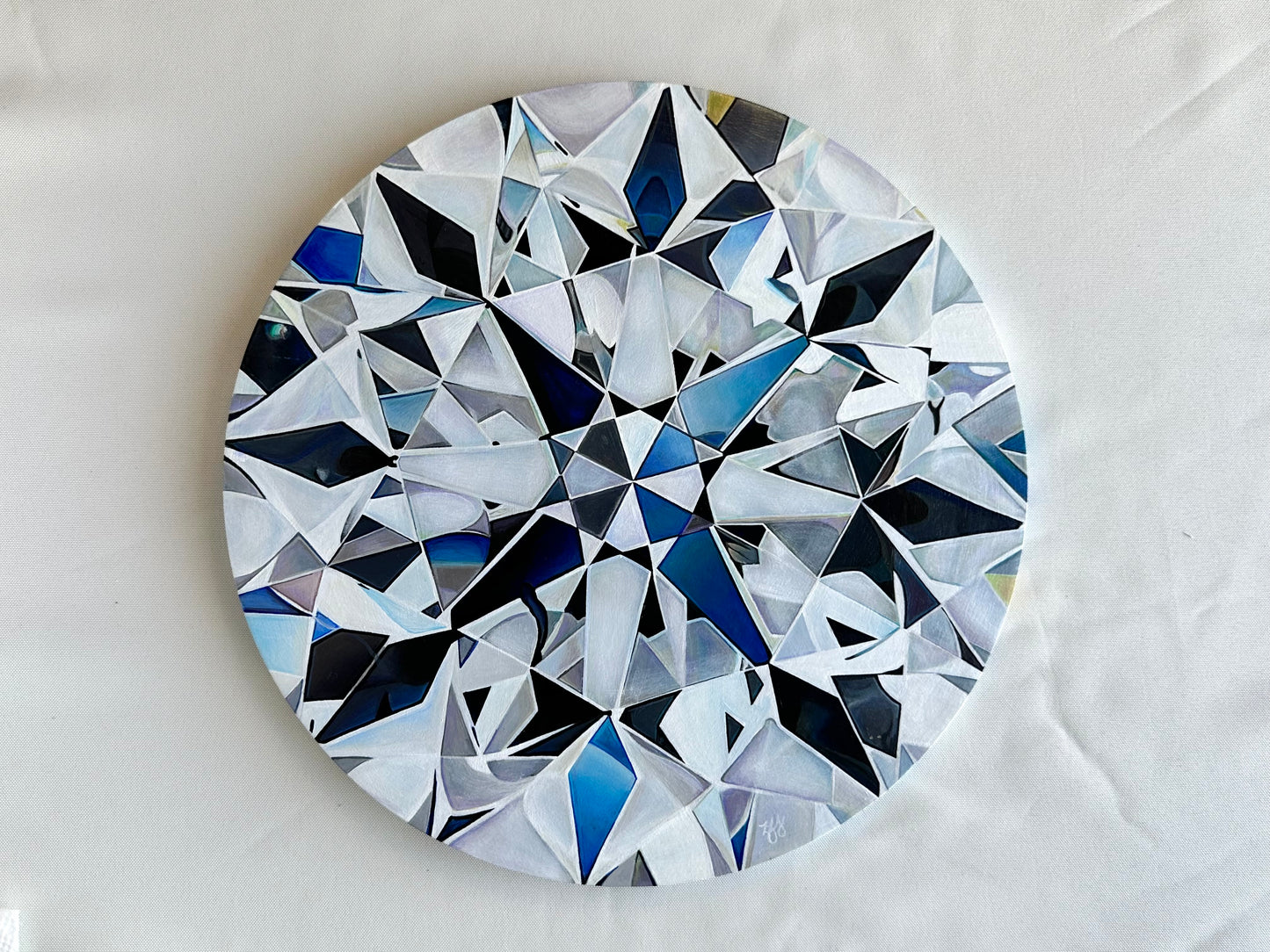Small Round Diamond 2023